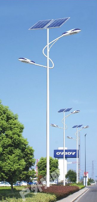8-12米白色S臂LED双灯头太阳能路灯TYN-01902