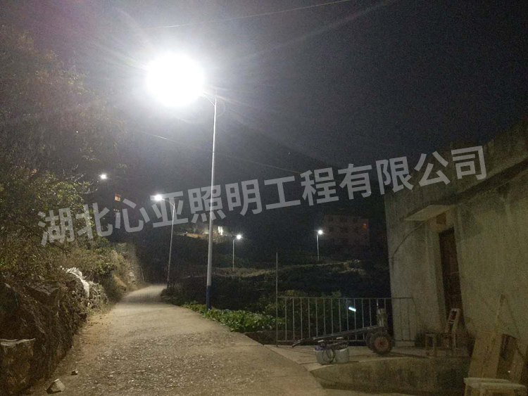 太阳能路灯夜晚效果2